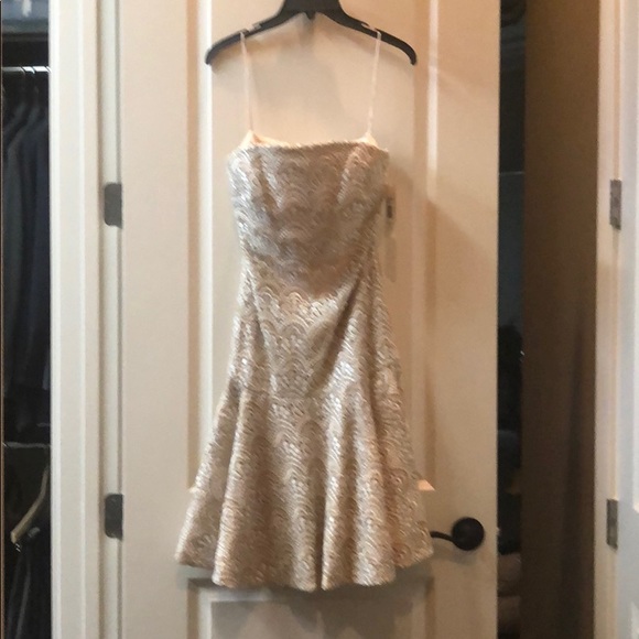 badgley mischka strapless lace cocktail dress